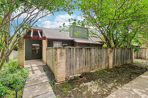 3815 Menchaca Rd #16 Photo 1