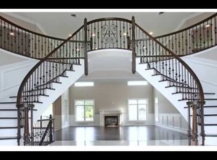 754 Hollybrook Rd, Paramus, NJ 07652