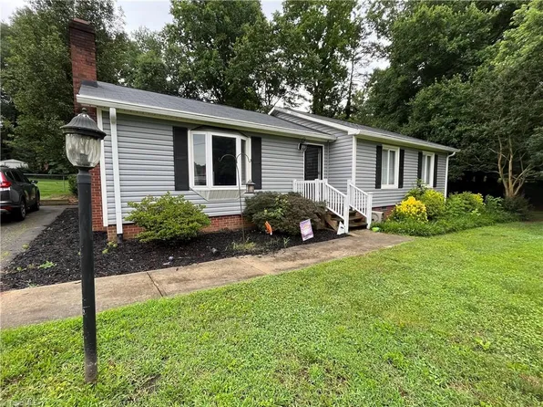 3307 Friedberg Church Rd, Winston Salem, NC 27127