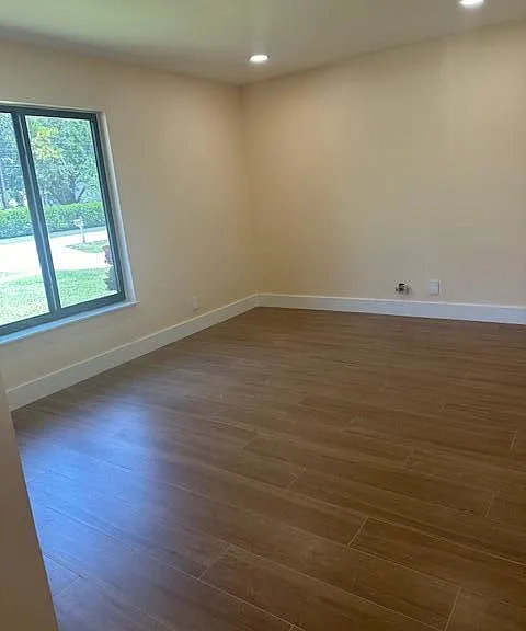 14040 Paddock Dr — Photo 17