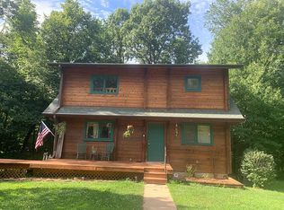 17201 36th St, Sherrard, IL 61281