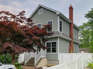 123 Myrtle Ave, West Islip, NY 11795