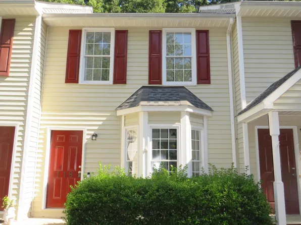 118 Luxon Pl, Cary, NC 27513