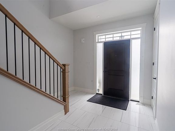 4th image of 300 Christine Ave