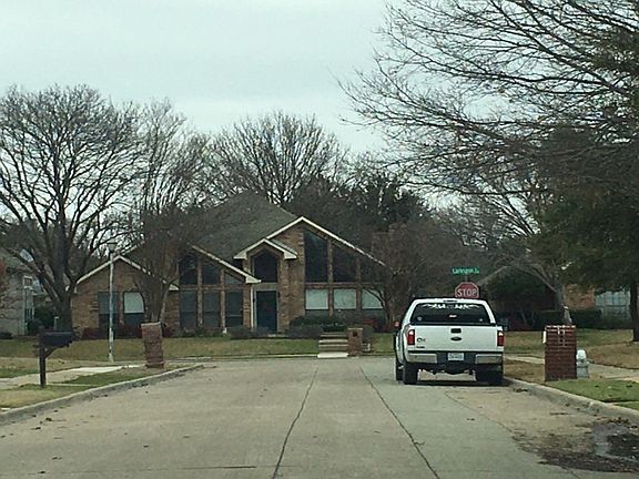 4th image of 4201 N Hill Dr