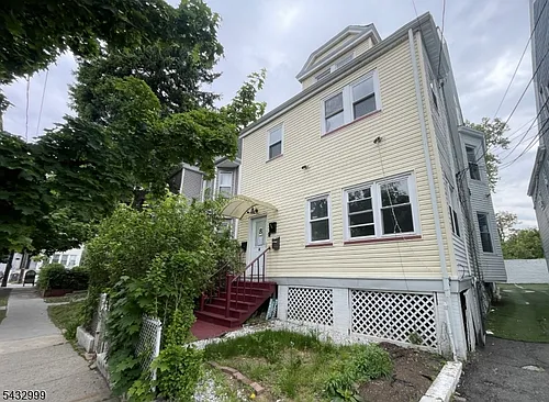 8 Treacy Ave Photo 1