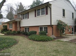 5204 Portsmouth Rd, Fairfax, VA 22032