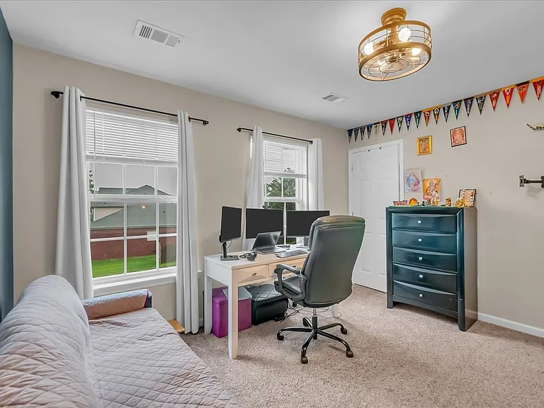6000 Thrush Ct — Photo 27
