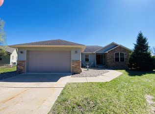 645 Lake View Ave, Merrimac, WI 53561