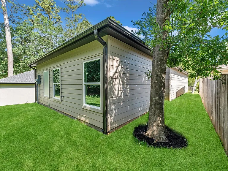 11403 Alcott Dr — Photo 38