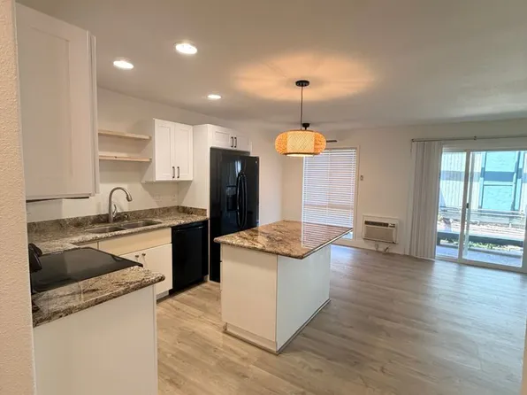 1036 Oak Grove Rd #77, Concord, CA 94521