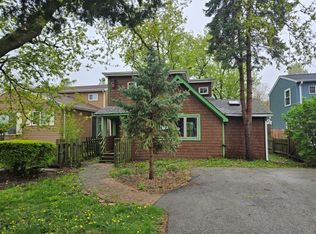 1528 Grove Dr, Round Lake Beach, IL 60073