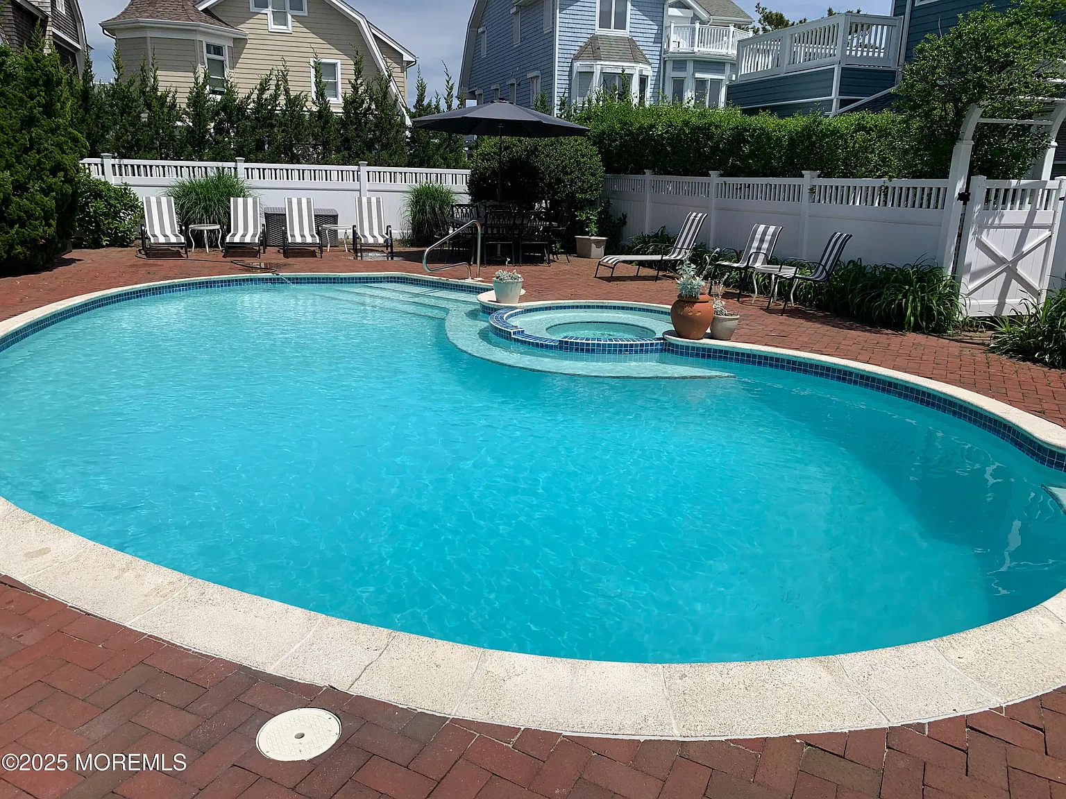6 bed, 5.5 bath, 3377 sqft, $17,000 — Photo 3