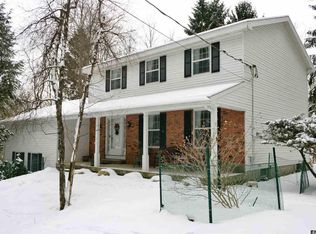 71 Climer Cir, West Sand Lake, NY 12196