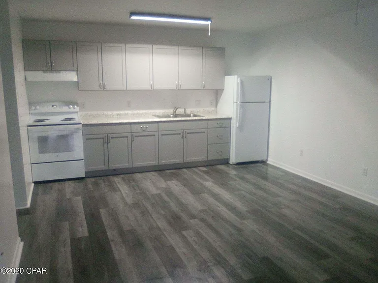 901 Russ Lake Dr #102 — Photo 1