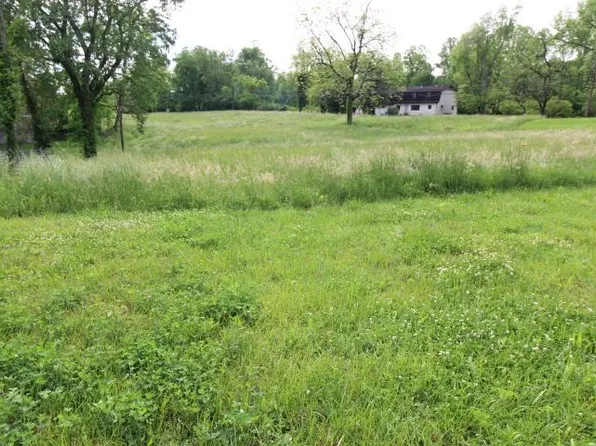 210 Yates Crossing Rd, Milton, WV 25541