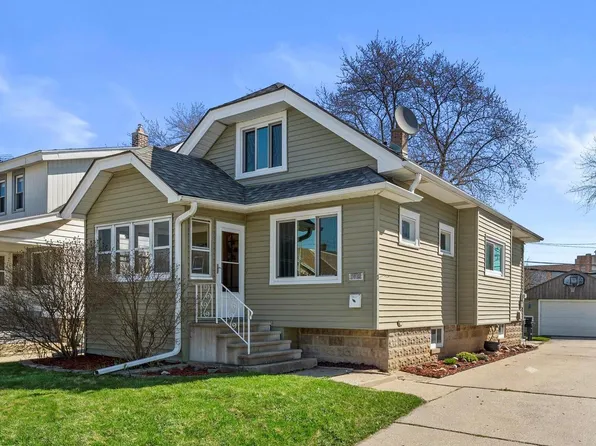 1432 South 94th STREET, West Allis, WI 53214