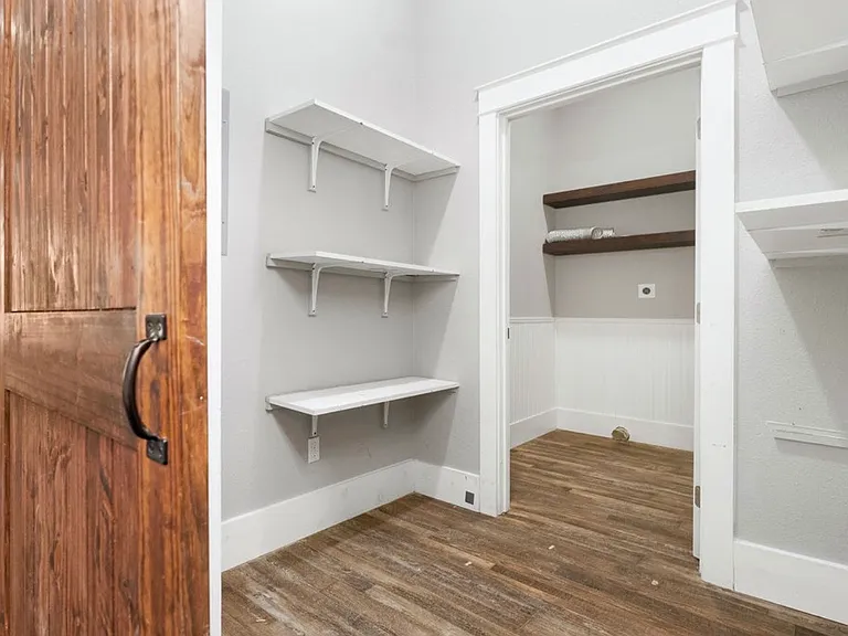 1018 Burnet St — Photo 24