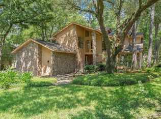 2 Crescent Falls Ct, Spring, TX 77381