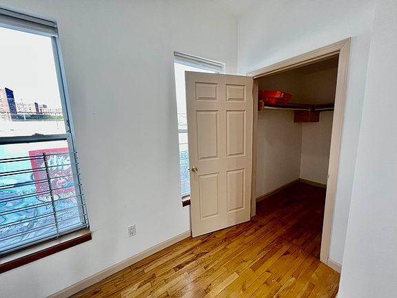5th image of 54 Graham Ave #4F