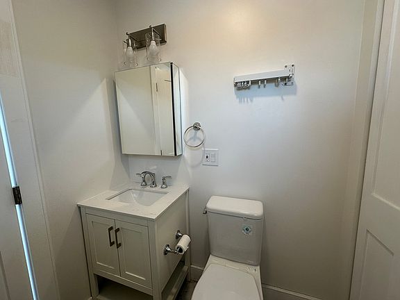 5th image of 3 Morton Pl Floor 2