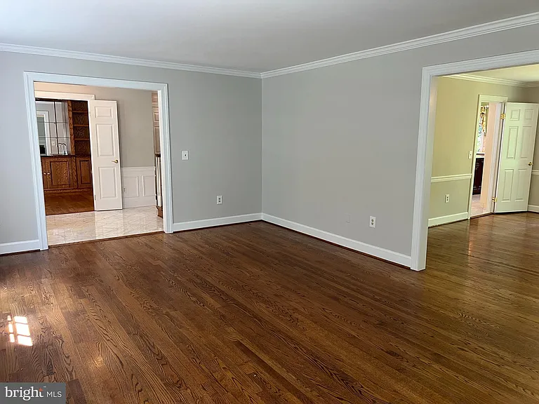 10220 Cedar Pond Dr — Photo 8