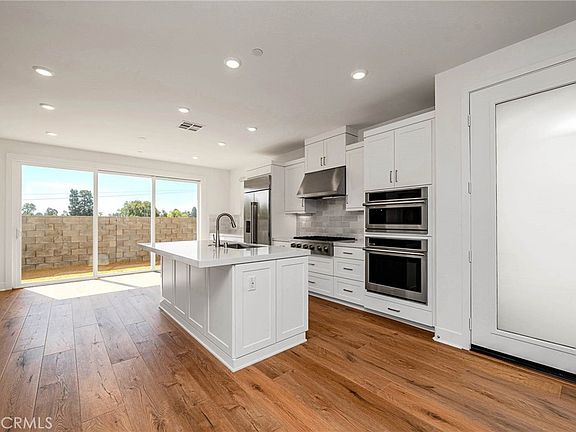 3rd image of 1016 Citron Rd