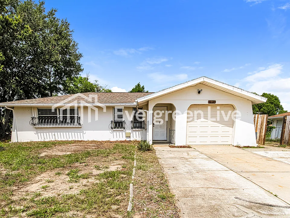 10433 Purple Ln