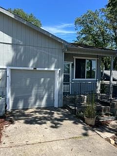 1st image of 2705 Woodridge Ct