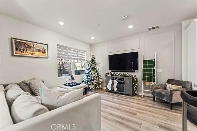 22719 Harmony Dr — Photo 11