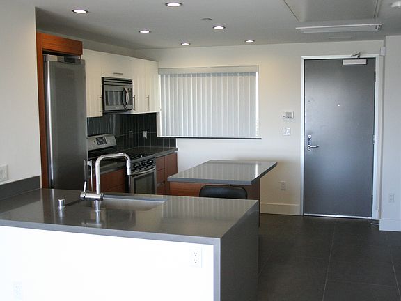 2nd image of 1700 Sawtelle Blvd APT 305