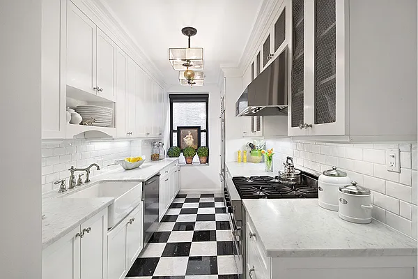 Sold by Stribling | media 12