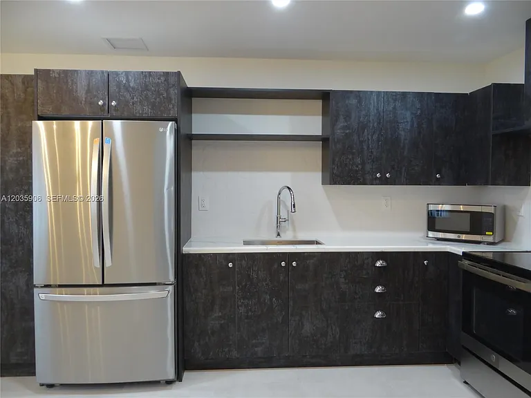 5980 SW 40th Ave #C — Photo 14