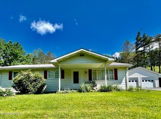 153 Stone Crop Rd, Hallstead, PA 18822