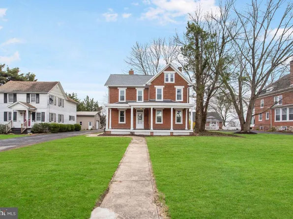 265 E York St, Biglerville, PA 17307