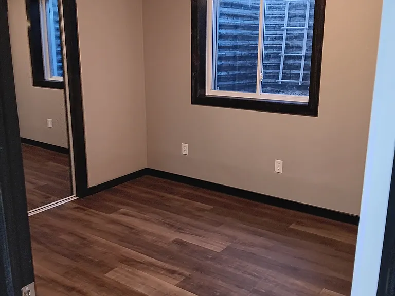 1227 S Greenwood Ave — Photo 5