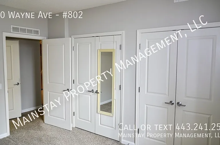 930 Wayne Ave #802 — Photo 9