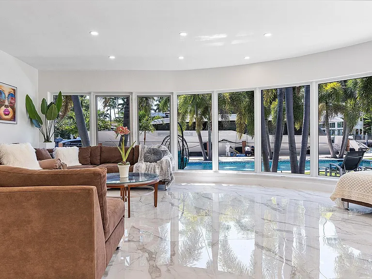 207 Royal Palm Dr — Photo 20