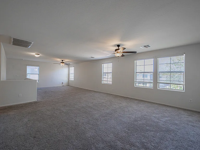 1861 E Patrick Ln — Photo 20