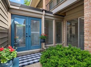 6324 Barrie Rd APT 1A, Edina, MN 55435