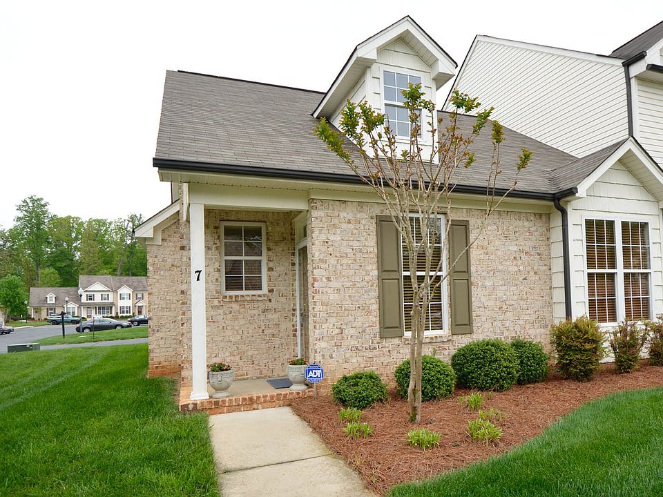 1st image of 7 Abelia Ct