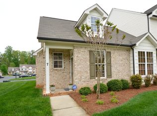 7 Abelia Ct, Greensboro, NC 27455