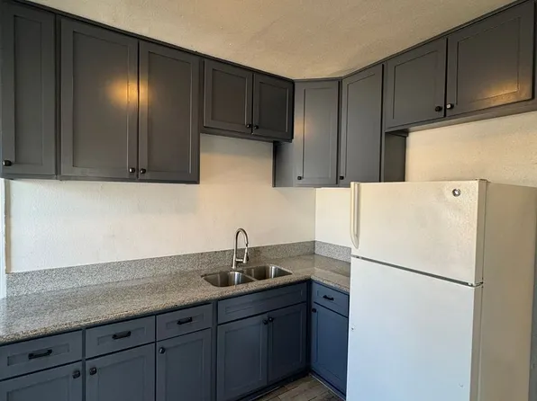 807 1/2 W 43rd St, Los Angeles, CA 90037