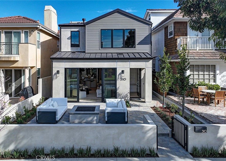 1st image of 310 Narcissus Ave