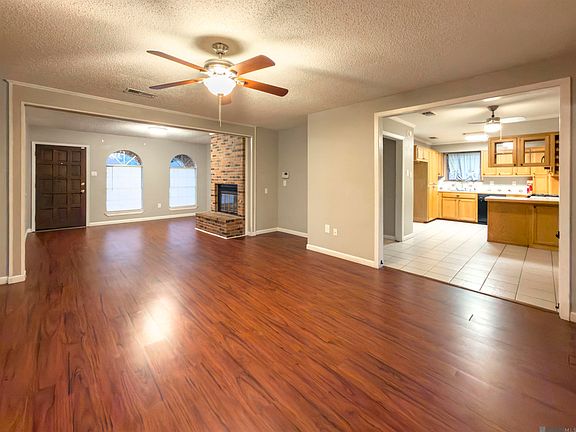 5th image of 16124 Batavia Ave