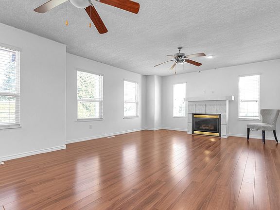 5th image of 8067 Cedar St