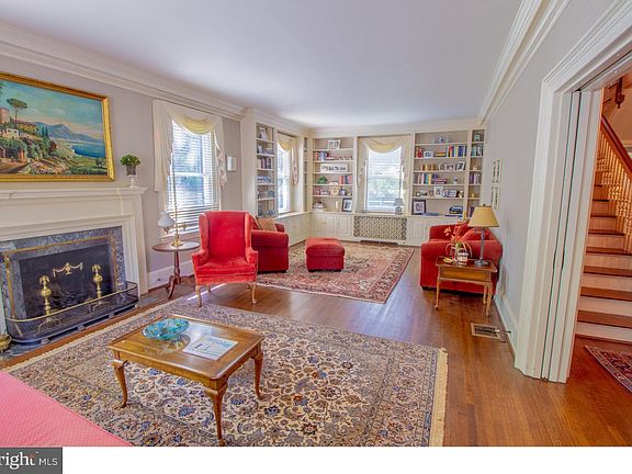 3rd image of 1903 Riverview Ave