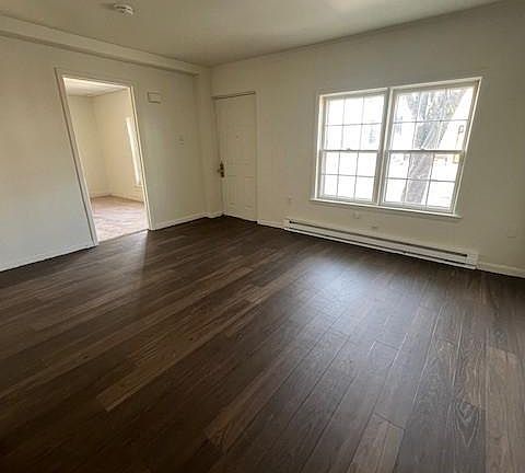4th image of 100 E 6th St #1