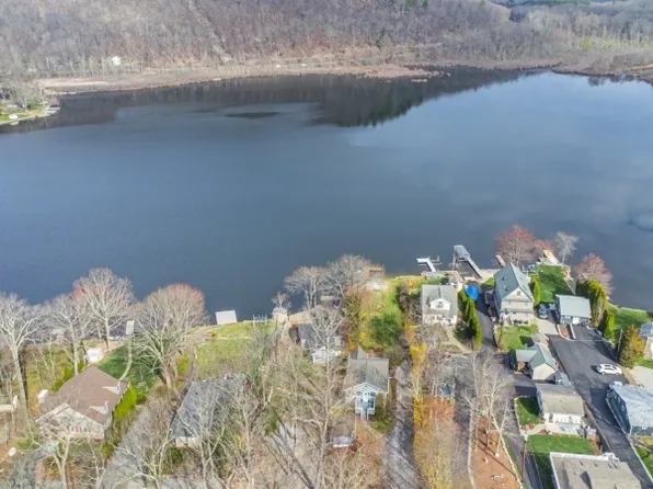 46 Myrtle Ave, Frankford Twp., NJ 07826