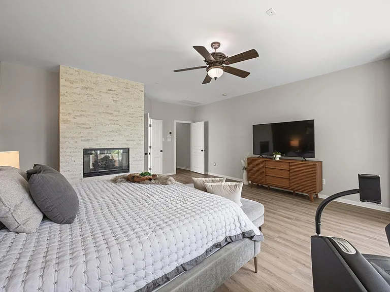 4323 Angelico Ln — Photo 26